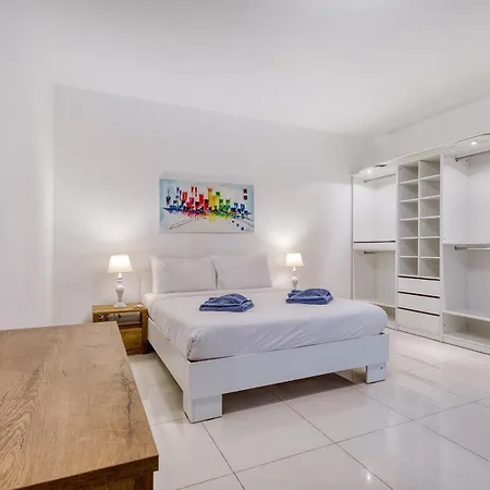 Apartment Bright, Modern & Spacious 3 Bedroom Mmic1-1 *