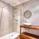Lejlighed Bright, Modern & Spacious 3 Bedroom Mmic1-1 *